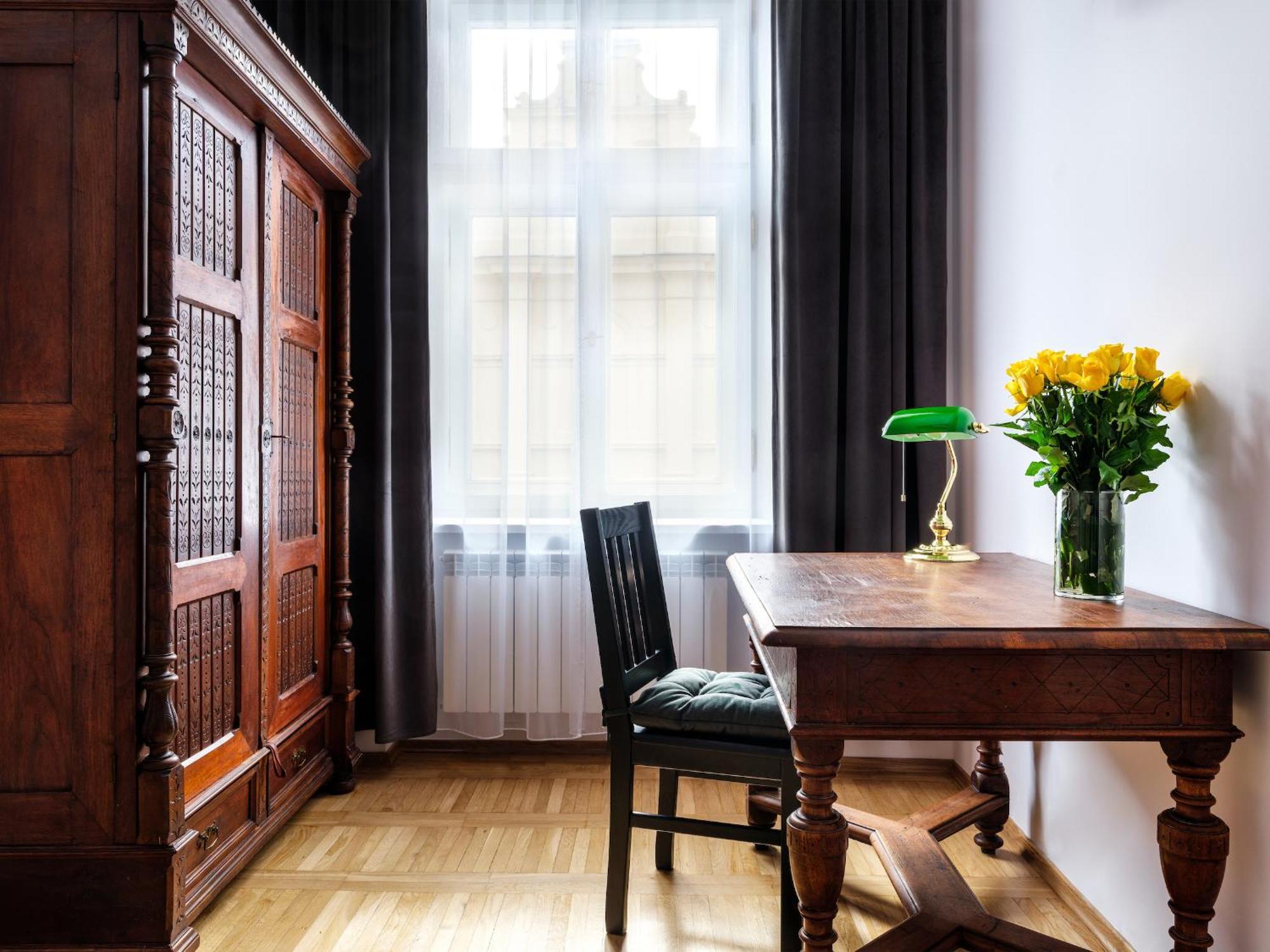 Tyzenhauz Apartments Old Town Krakov Pokoj fotografie